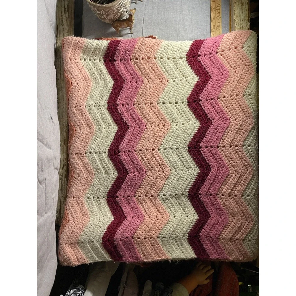 Afghan‎ lap blanket 58